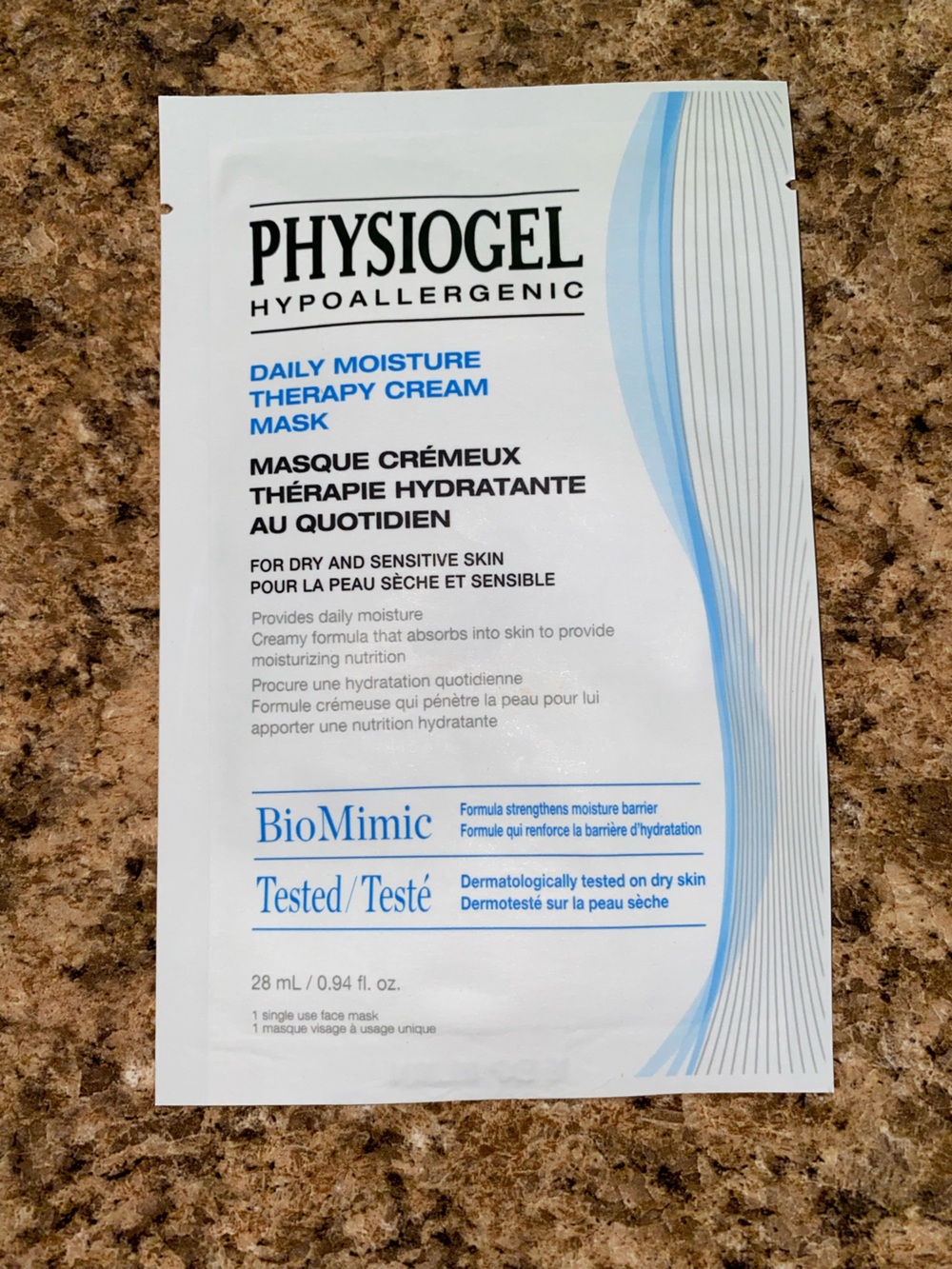 Daily Moisture Therapy Cream Mask – White/Blue